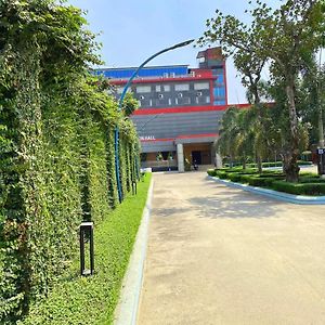 Cculb Resort & Convention Hall